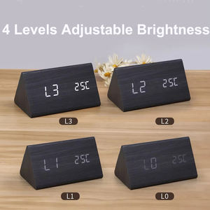 Réveil numérique triangulaire en bambou avec calendrier, affichage LED de l'heure, rétroéclairage, alimentation USB, décoration artistique pour chambre et bureau – Offre Spéciale - Product Image 5