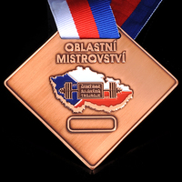 Médaille commémorative de festival personnalisée OEM en émail, médaille en métal doré ajourée, récompense souvenir de club avec ruban de cou