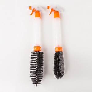 Ujushi Wheel <b>Brush</b> With Spray Bottle 3 In 1 Car <b>Cleaning</b> Tool <b>For</b> Tire And Wheel Maintenance - Product Image 2