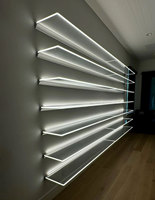 Unité de présentoirs muraux flottants en plexiglas Led sur mesure