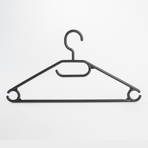 Cintre rotatif gris pour enfants, antidérapant et peu encombrant, en plastique, pour bébés - Product Image 1