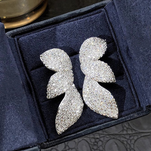 Orecchini a Perno a Forma di Foglia Marquise per Donne, Design Irregolare, Accessori per Orecchie da Indossare Quotidianamente - Product Image 6