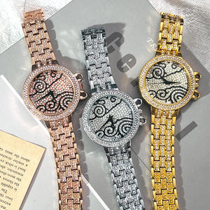 Reloj de Mujer con Diseño Creativo en la Nube, Elegante Esfera Estrellada, Correa de Acero, Reloj de Cuarzo, OEM/ODM, Reloj Personalizado - Product Image 4