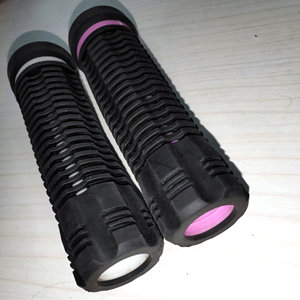 Poignées de guidon de vélo 22,2 mm en caoutchouc souple bicolore antidérapantes pour vélos de route - Product Image 2