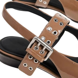 Sandales plates à bout carré fermé en <span class=keywords><strong>cuir</strong></span> PU nude d'été en gros, avec boucle et semelle intercalaire en gel, tongs pour femmes - Product Image 3