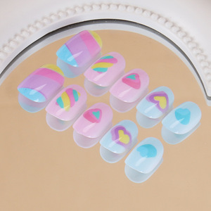 เล็บปลอมสำหรับเด็กผู้หญิง24ชิ้นแบบถอดได้สติ๊กเกอร์หัวใจสีรุ้งสำหรับเด็กผลิตภัณฑ์สำเร็จรูป - Product Image 1