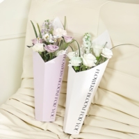 Boîte à fleurs conique triangulaire de luxe, emballage portable en tube floral, boîte à bouquet en papier pour fleuriste, cadeau et artisanat