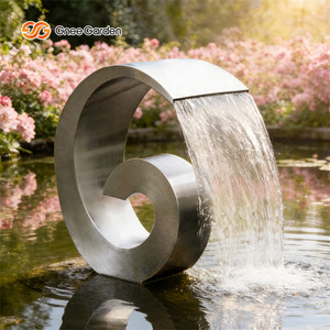น้ำพุเหล็กทรงโมเดิร์น Gnee Garden สำหรับตกแต่งสวนภายนอก สีแดงแบบเรียบง่าย รูปทรงอิสระ - Product Image 5