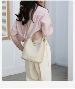 2025 nuevo bolso de hombro de estilo clásico Retro <span class=keywords><strong>simple</strong></span> versátil de moda bolso cruzado, <span class=keywords><strong>mercado</strong></span> pequeño - Product Image 6