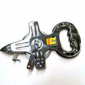 Mètre à ruban Fierne 50m avec cadre en acier et support, verrouillage manuel, outil de mesure métrique pour projets d'ingénierie - Product Image 1