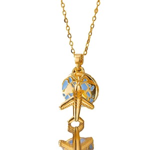 2025 mignon caméra <span class=keywords><strong>voyage</strong></span> étui <span class=keywords><strong>avion</strong></span> pendentif collier ras du <span class=keywords><strong>cou</strong></span> 18K plaqué or acier inoxydable colliers bijoux <span class=keywords><strong>pour</strong></span> femmes filles - Product Image 6