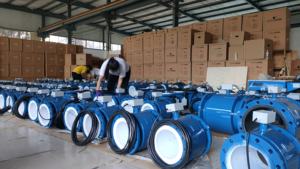 インテリジェントな耐腐食性分離統合下水パイプラインフローセンサー製品DN50 DN80電磁フローメーター - Product Image 5