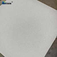 Plafond suspendu en PVC, faux plafond, dalles décoratives pour plafond, panneaux de plafond suspendu 1200 mm x 600 mm