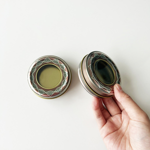 Scatola di latta Snus tonda in metallo personalizzata di alta qualità con chiusura in alluminio con coperchio - Product Image 5
