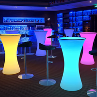 Table de bar à cocktails en plastique éclairée par LED, idéale pour les événements commerciaux, les fêtes, les salons automobiles, les loisirs en plein air