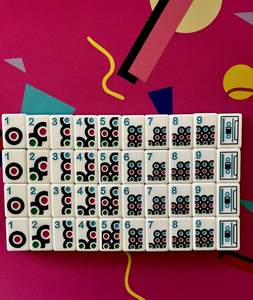 Juego de Mahjong Americano Plegable Moderno con Temática de Belleza y Moda, con Patrones de Lápiz Labial, Esmalte de Uñas, Margaritas y Loros, en Acrílico - Product Image 6