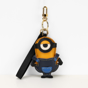 Breloque de sac tendance faite à la main avec un design mignon de chrysanthème de dessin animé, pendentif en cuir de mouton rembourré 3D - Product Image 5