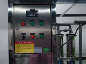 Equipo de Tratamiento de Agua por Ósmosis Inversa Industrial y Comercial, <span class=keywords><strong>Planta</strong></span> de Producción de Agua en Botella y Bolsa - Product Image 6