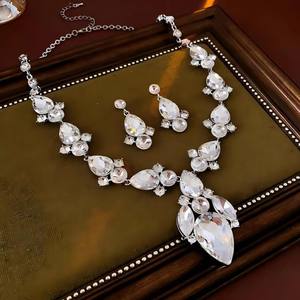 מעצבת תכשיטי יוקרה בהשראת תכשיטי יוקרה, סטים תליון יהלומים שרשראות עבור נשים סט חתונה כלה - Product Image 6