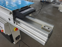Scie à table verticale CNC haut de gamme - Machine de découpe automatique de haute précision pour le travail du bois