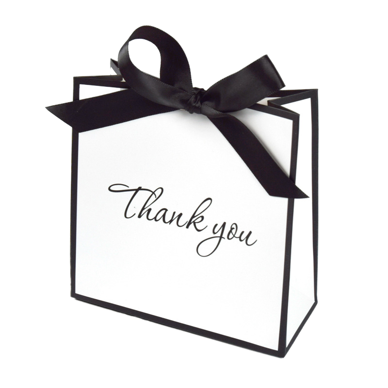 Custom Logo Luxury Gift Packing Shopping Paper Bags Recycled Materials Coated Paper Cotton Rope Handles Environmentally Friendly