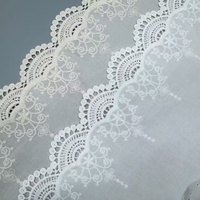 Dentelle en coton brodée florale ajourée dense de 13,5 cm de large pour vêtements de mariage, textiles de maison et accessoires de couture – Vente en gros