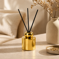 Diffuseur de parfum d'ambiance de luxe personnalisé en gros, avec bouteille en verre de cristal et bâtonnets en rotin, idéal pour cadeau