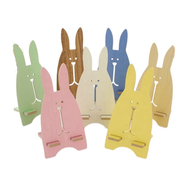 Fancy Cartoon Shape MDF Carved Mobile Phone Holder Folk Art Style Wooden  Mobile Phone  Stand