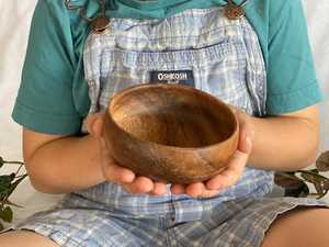 Bol en bois décoratif, artisanal, de qualité supérieure, durable, biologique, parfait pour servir des fruits, des salades, des collations - Product Image 3