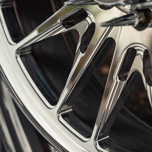 RCSR Llantas Forjadas Personalizadas de Perfil Profundo de 24, 26 y 28 Pulgadas con Borde Grande, Cromadas y Pulidas, American Force para Ruedas Chevy de 6 Birlos - Product Image 3