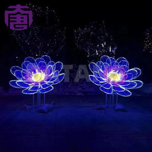 Grandes lumières décoratives à motif de fleurs 3D LED, couleur personnalisée, pour intérieur et extérieur, indice de protection IP65, pour la décoration de Noël, des fêtes et des festivals - Product Image 4