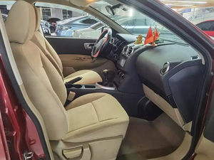 Nissan <span class=keywords><strong>Qashqai</strong></span> Modello <span class=keywords><strong>2012</strong></span> 1.6XE Feng 5MT 2WD Guida a Sinistra Pneumatici R16 Sedili in Tessuto AC Automatico SUV - Product Image 4