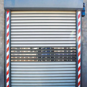 Porte de volet roulant de porte de sécurité coupe-vent de haute qualité avec télécommande pour application extérieure Surface finie - Product Image 4