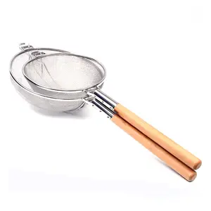 Colador de malla de acero inoxidable, cesta para espumar, cucharón para cocinar y freír, cuchara coladora de Pasta con mango de madera