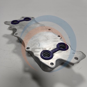 Nouveau refroidisseur d'huile moteur 6421800165 pour Mercedess Benzs classe C E S R <span class=keywords><strong>ML</strong></span> Sprinter E320 W164 W211 W251 ML320 GL350 CDI <span class=keywords><strong>4MATIC</strong></span> - Product Image 6