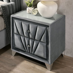 โต๊ะข้างเตียงหุ้มผ้าสีเทาพร้อมขาโครเมียม เฟอร์นิเจอร์ห้องนอน - Product Image 2