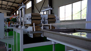 Fabricación de paneles de <span class=keywords><strong>techo</strong></span> de rejilla de pared de PVC WPC de <span class=keywords><strong>segunda</strong></span> <span class=keywords><strong>mano</strong></span> usados, máquina de extrusión, extrusoras de plástico - Product Image 4