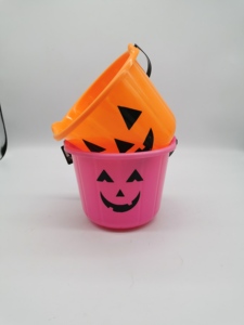 Sweet plastic Cheap <span class=keywords><strong>Trick</strong></span> <span class=keywords><strong>or</strong></span> <span class=keywords><strong>treat</strong></span> Halloween party Favor plastic bucket - Product Image 2