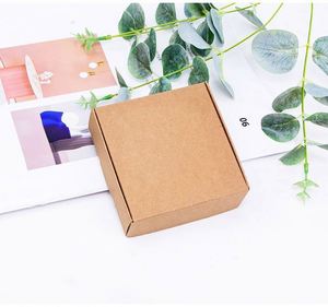 Caja de Embalaje para Perfume con Logotipo Personalizado, Recubrimiento UV, Laminación Mate, Cartón Corrugado Autoensamblable, Materiales Reciclados para Calcetines de Piel - Product Image 3