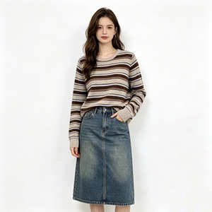 Pull en <span class=keywords><strong>laine</strong></span> mélangée à rayures, effet cachemire, pour femmes, col rond, manches longues, tricoté, doux, chaud, décontracté, à porter au quotidien en hiver - Product Image 3