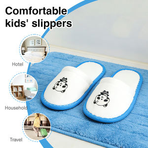 Chaussons personnalisés avec bordure colorée, mignons chaussons d'hôtel pour enfants, en peluche, antidérapants, semelle EVA, chaussons jetables bon marché - Product Image 6