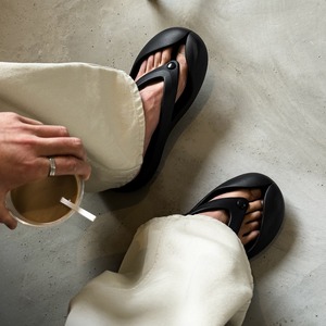 Sandales tongs homme style 2026, nouvelle collection été, antidérapantes, respirantes, à semelle épaisse en EVA, avec bride de cheville, chaussures de plage - Product Image 4