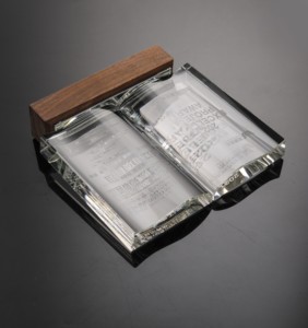 High Quality <strong>Custom</strong> K9 Book Shape Theme Crystal Wood Trophies Medals Plaques-Calligraphy Awards &amp; Teacher Honor Souvenirs - Product Image 4