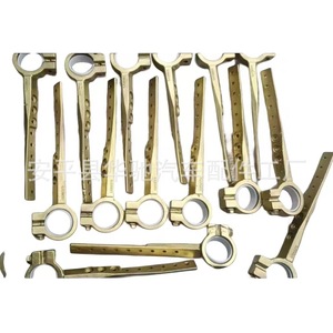 Moissonneuse-batteuse compacte John Deere avec tête de coupe Caesar pour la récolte du manioc, des céréales, du thé, des arachides et des carottes, état neuf - Product Image 4