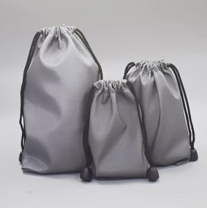 Bolsa con Cordón de Poliéster Personalizada Promocional 2023, Pequeña, a Prueba de Polvo, con Impresión Personalizada - Product Image 6