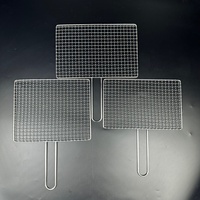 Grille de cuisson professionnelle en acier inoxydable poli pour barbecue avec poignée en U pour équipement de cuisson extérieur