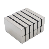 Aimant permanent puissant aimant Ndfeb de terres rares N52 50x25x10 50x10x5 aimants carrés monopolaires en néodyme