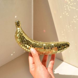 TGYW Espejo Bola de Discoteca Banana - Decoración Brillante de Frutas para el Hogar, Escultura de Mesa Única para Cocina, Fiesta, Idea de Regalo de Arte Moderno - Product Image 3