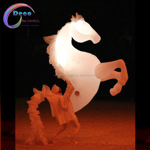 <span class=keywords><strong>Costume</strong></span> Gonfiabile da Cavallo Unicorno con Illuminazione LED per Carnevale e Parate - Product Image 3