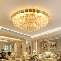 Lustre led doré en cristal au style vintage, design moderne, produit de luxe, luminaire décoratif d'intérieur, idéal pour un salon
